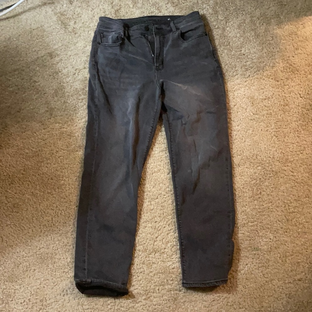 American Eagle mom jeans